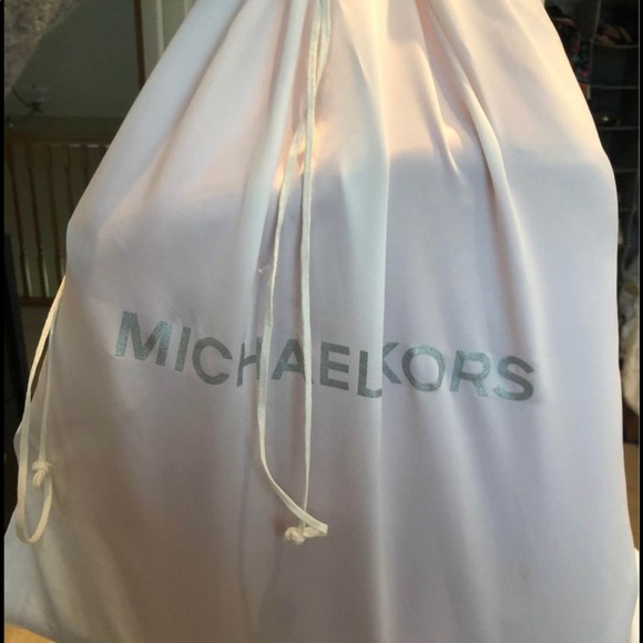 Michael Kors purse - Picture 5 of 5